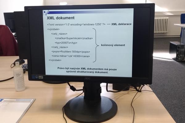 Výuka základů jazyka XML v kurzu společnosti PC-Dir Výuka základů jazyka XML v kurzu společnosti PC-Dir